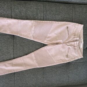 Tinseltown Pink Skinny Jeans Fashion-Forward Design